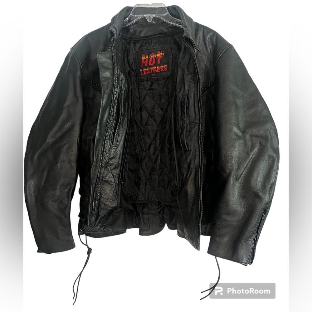 Genuine Leather Biker Jacket Women’s 2XL Hot Leathers Brand. Inner liner.